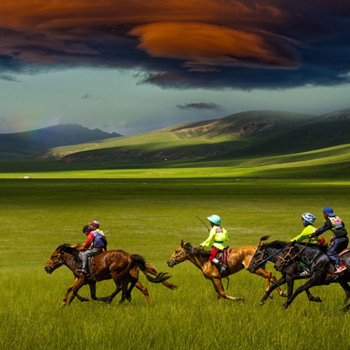 Classic_mongolia_tourMongolia_mobile_photo